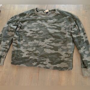 Women’s Camo Crewneck